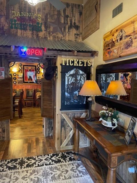 The Honky Tonk Cabin Long Valley Junction Luaran gambar
